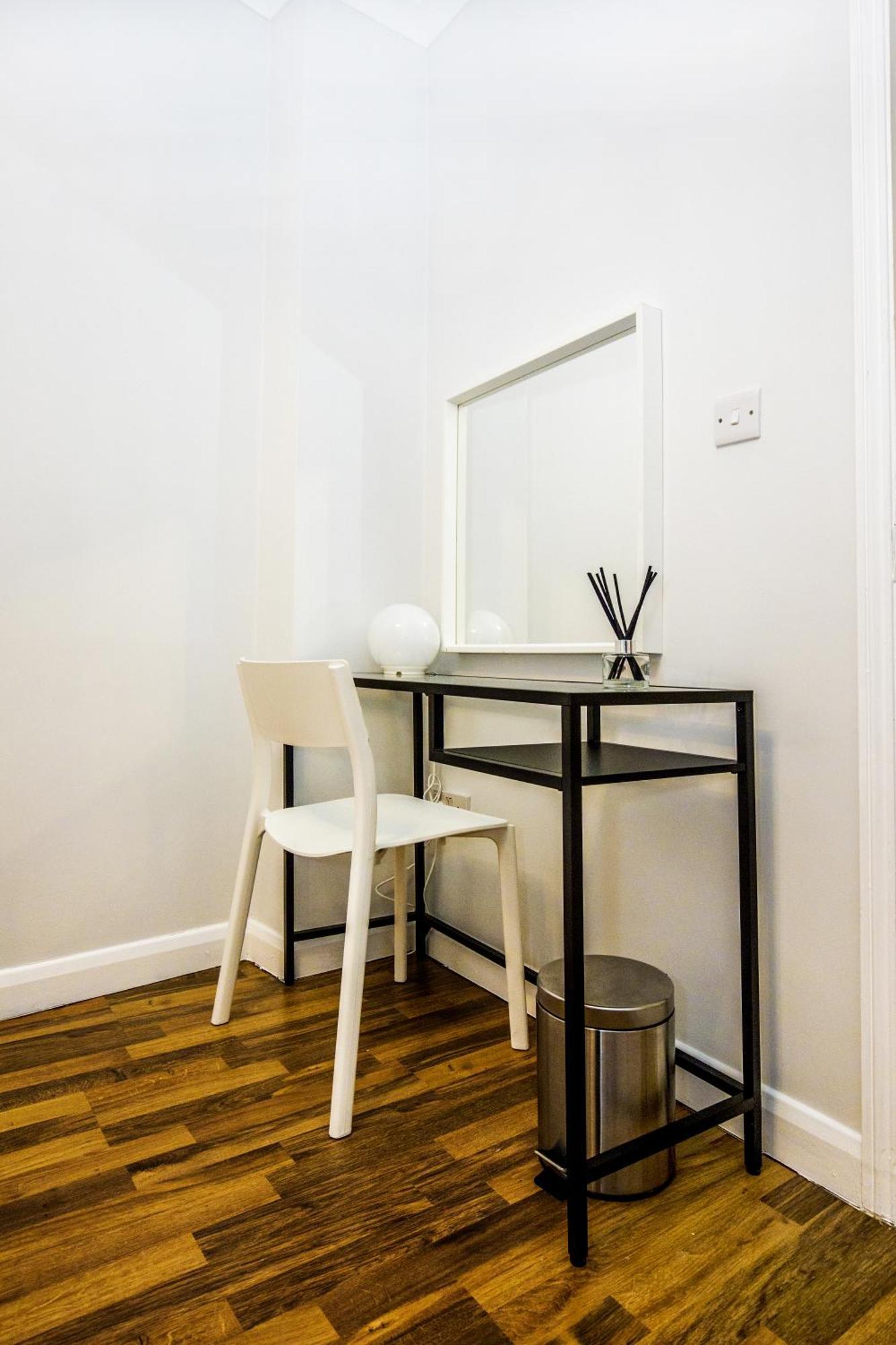 Apartament Old Street By Morethanstays Londra
